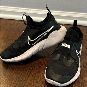 Boy’s Nike Slip on Shoes - Size 4.5Y